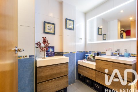Apartamento de 4 dormitorios en venta en Sant Quirze Del Valles, Barcelona, Cataluña, Spain № 7542 - foto 26