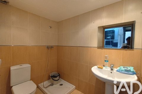 75 sq.m. commercial property for rent in Cunit, Tarragona, Catalonia, Spain № 8874 - photo 5