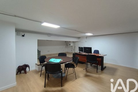 75 sq.m. commercial property for rent in Cunit, Tarragona, Catalonia, Spain № 8874 - photo 4