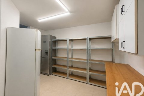 75 sq.m. commercial property for rent in Cunit, Tarragona, Catalonia, Spain № 8874 - photo 11