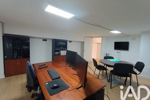 75 sq.m. commercial property for rent in Cunit, Tarragona, Catalonia, Spain № 8874 - photo 2