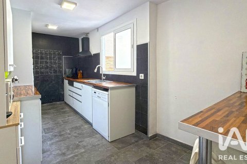 148 sq.m. townhouse for sale in Mataro, Barcelona, Catalonia, Spain № 8877 - photo 22