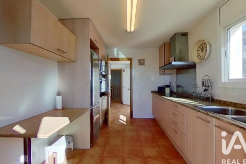 4 bedrooms house for rent in Roda de Berà, Tarragona, Catalonia, Spain № 7577 - photo 13