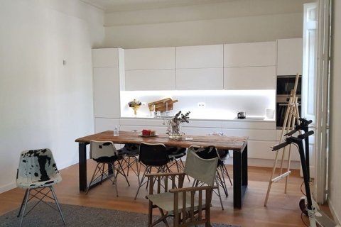 1 bedroom apartment for sale in Barcelona, Catalonia, Spain № 6335 - photo 2