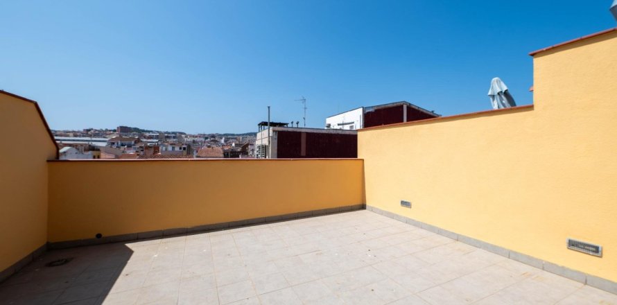 4 bedrooms penthouse for sale in Mataro, Barcelona, Catalonia, Spain № 2668