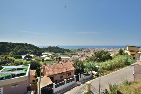 3 bedrooms house for sale in Pineda de Mar, Barcelona, Catalonia, Spain № 2670 - photo 13