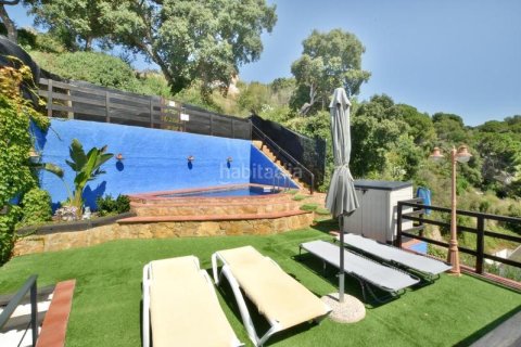 Сasa de 3 dormitorios en venta en Pineda de Mar, Barcelona, Cataluña, Spain № 2669 - foto 4