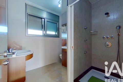 4 bedrooms apartment for sale in El Vendrell, Tarragona, Catalonia, Spain № 4742 - photo 27