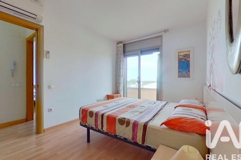 4 bedrooms apartment for sale in El Vendrell, Tarragona, Catalonia, Spain № 4742 - photo 22