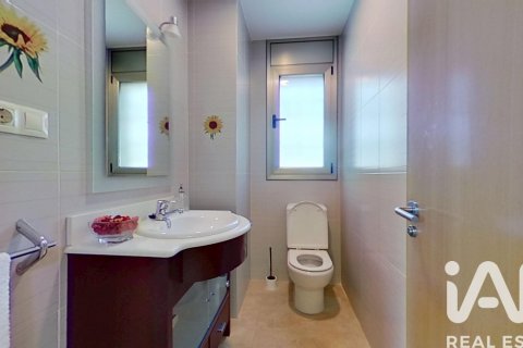 4 bedrooms apartment for sale in El Vendrell, Tarragona, Catalonia, Spain № 4742 - photo 19