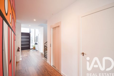 5 bedrooms townhouse for sale in Sant Pere de Ribes, Barcelona, Catalonia, Spain № 4737 - photo 23