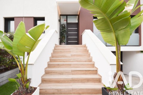 5 bedrooms townhouse for sale in Sant Pere de Ribes, Barcelona, Catalonia, Spain № 4737 - photo 2