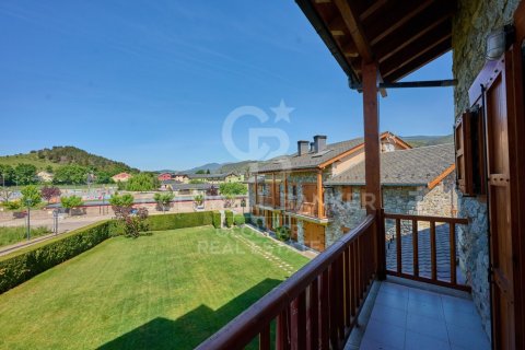 Сasa de 5 dormitorios en venta en Bellver de Cerdanya, Lérida, Cataluña, Spain № 7708 - foto 21