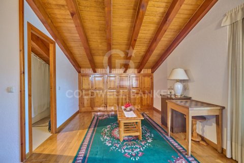 Сasa de 5 dormitorios en venta en Bellver de Cerdanya, Lérida, Cataluña, Spain № 7708 - foto 16