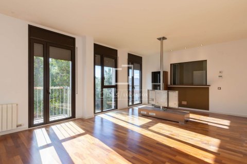 Купить квартиру в Сан-Жуст-Десверн, Испания с 3 спальни, 137м², № 4038 - фото 5
