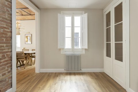2 bedrooms apartment for sale in Barcelona, Catalonia, Spain № 1798 - photo 11