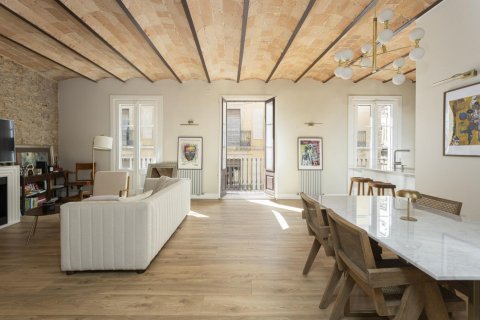 2 bedrooms apartment for sale in Barcelona, Catalonia, Spain № 1798 - photo 3