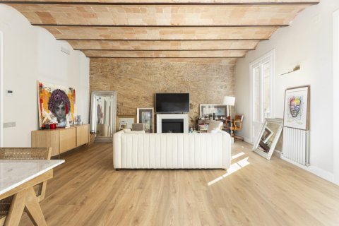 2 bedrooms apartment for sale in Barcelona, Catalonia, Spain № 1798 - photo 6