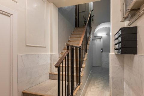 3 bedrooms apartment for sale in Barcelona, Catalonia, Spain № 1799 - photo 21