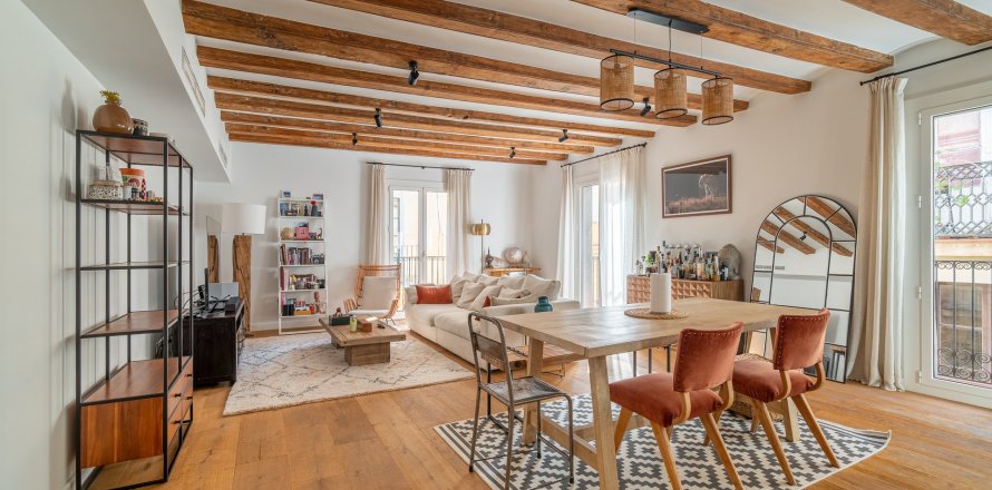 3 bedrooms apartment for sale in Barcelona, Catalonia, Spain № 1799