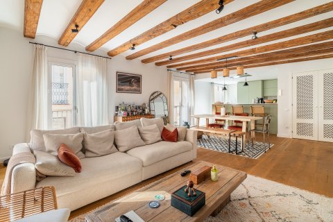 3 bedrooms apartment for sale in Barcelona, Catalonia, Spain № 1799 - photo 2