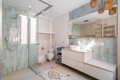 3 bedrooms apartment for sale in Barcelona, Catalonia, Spain № 1799 - photo 10