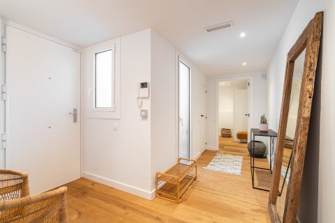3 bedrooms apartment for sale in Barcelona, Catalonia, Spain № 1799 - photo 14