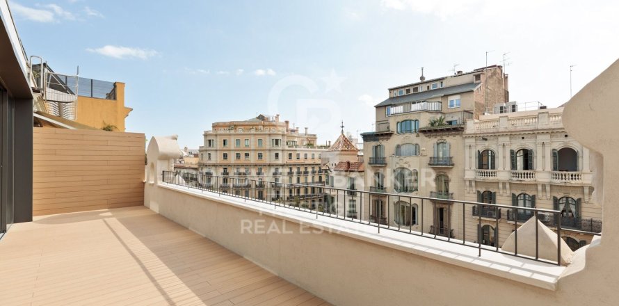 3 bedrooms penthouse for sale in Barcelona, Catalonia, Spain № 5762