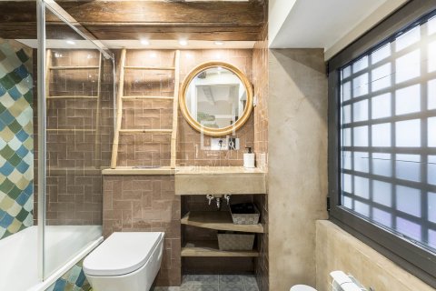 4 bedrooms apartment for sale in Barcelona, Catalonia, Spain № 6607 - photo 23