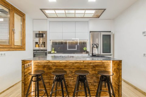 4 bedrooms apartment for sale in Barcelona, Catalonia, Spain № 6607 - photo 3