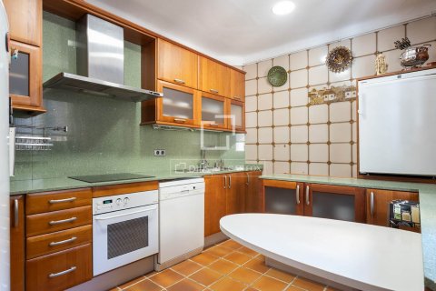 5 bedrooms apartment for sale in Barcelona, Catalonia, Spain № 6609 - photo 9