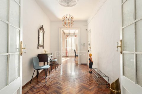 5 bedrooms apartment for sale in Barcelona, Catalonia, Spain № 6609 - photo 6