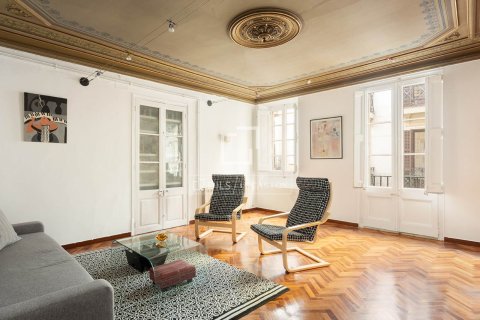 5 bedrooms apartment for sale in Barcelona, Catalonia, Spain № 6609