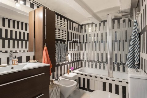 5 bedrooms apartment for sale in Barcelona, Catalonia, Spain № 6609 - photo 17