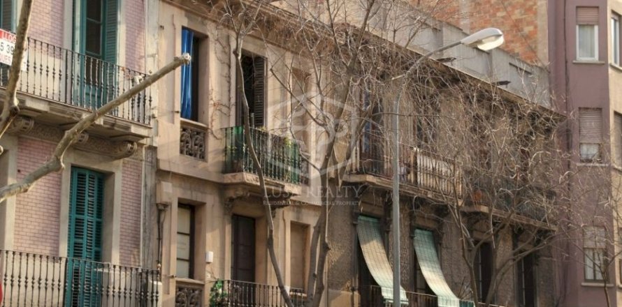 500 sq.m. commercial property for sale in Barcelona, Catalonia, Spain № 1013