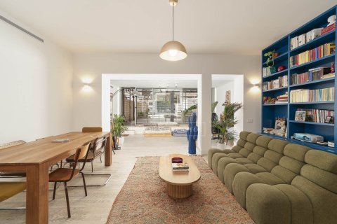 3 bedrooms apartment for sale in Barcelona, Catalonia, Spain № 3971 - photo 8