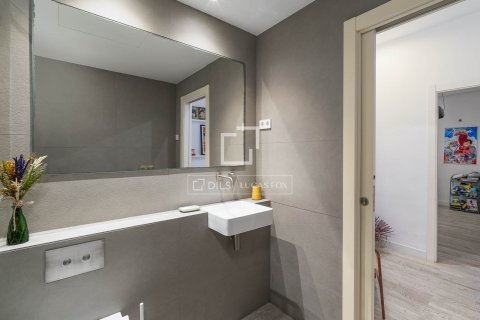 3 bedrooms apartment for sale in Barcelona, Catalonia, Spain № 3971 - photo 25