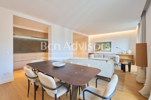 Apartamento de 2 dormitorios en venta en Barcelona, Cataluña, Spain № 2855 - foto 6