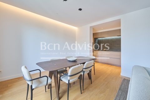 Apartamento de 2 dormitorios en venta en Barcelona, Cataluña, Spain № 2855 - foto 4