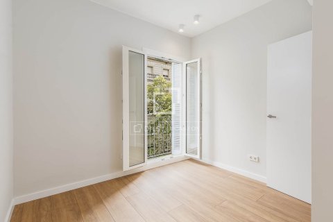 3 bedrooms apartment for sale in Barcelona, Catalonia, Spain № 4179 - photo 21