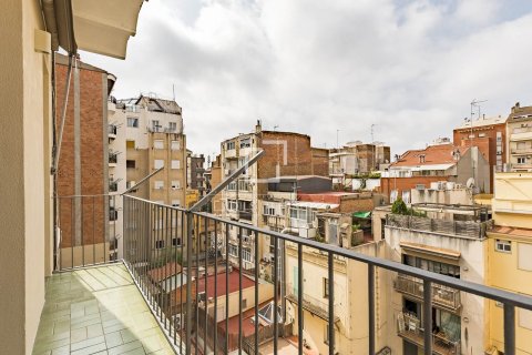 3 bedrooms apartment for sale in Barcelona, Catalonia, Spain № 4179 - photo 6