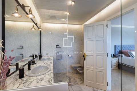 Villa de 6 dormitorios en venta en Alella, Barcelona, Cataluña, Spain № 8792 - foto 24