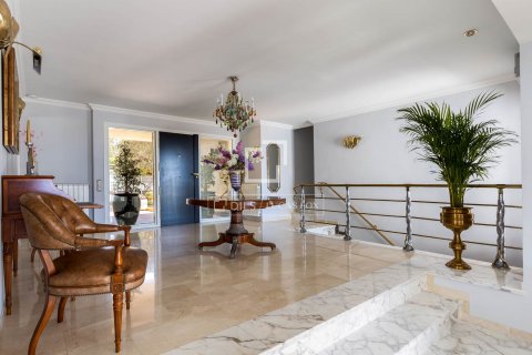 Villa de 6 dormitorios en venta en Alella, Barcelona, Cataluña, Spain № 8792 - foto 11