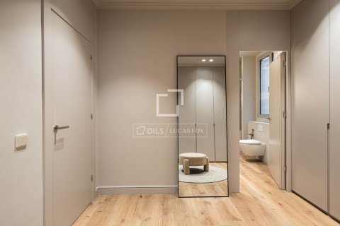 4 bedrooms apartment for sale in Barcelona, Catalonia, Spain № 8788 - photo 26