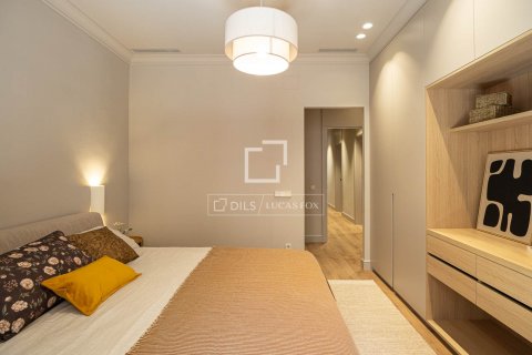 4 bedrooms apartment for sale in Barcelona, Catalonia, Spain № 8788 - photo 27
