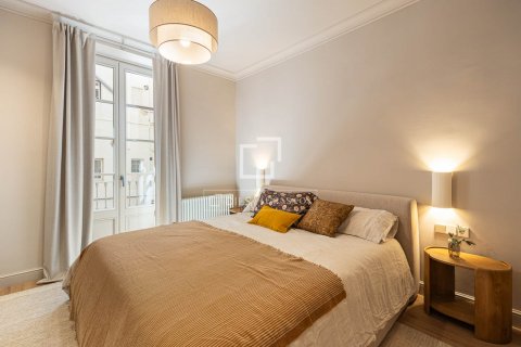 4 bedrooms apartment for sale in Barcelona, Catalonia, Spain № 8788 - photo 23