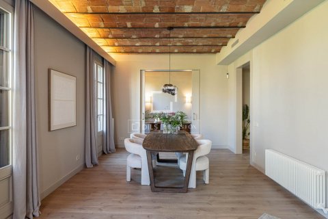 4 bedrooms apartment for sale in Barcelona, Catalonia, Spain № 8788 - photo 9