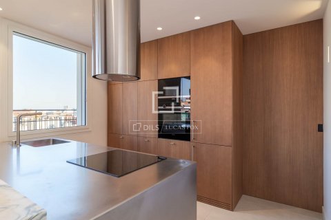 3 bedrooms penthouse for sale in Barcelona, Catalonia, Spain № 8789 - photo 4