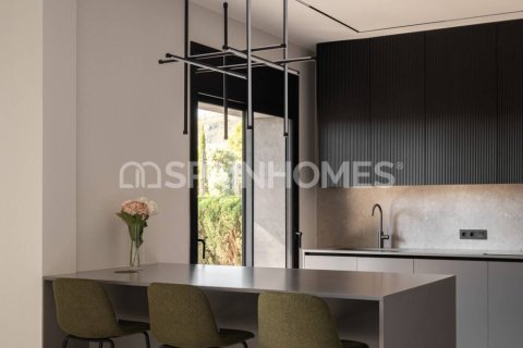 Купить виллу в Кастельдефельс, Испания с 7 комнат, 264м², № 6568 - фото 17