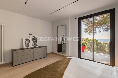 Купить виллу в Кастельдефельс, Испания с 7 комнат, 264м², № 6568 - фото 22